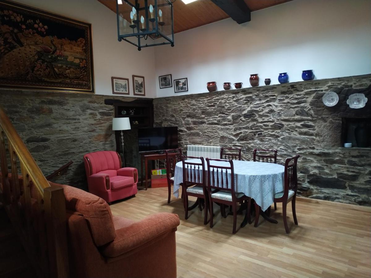 Casa O Castelo En Touro Villa Eksteriør billede