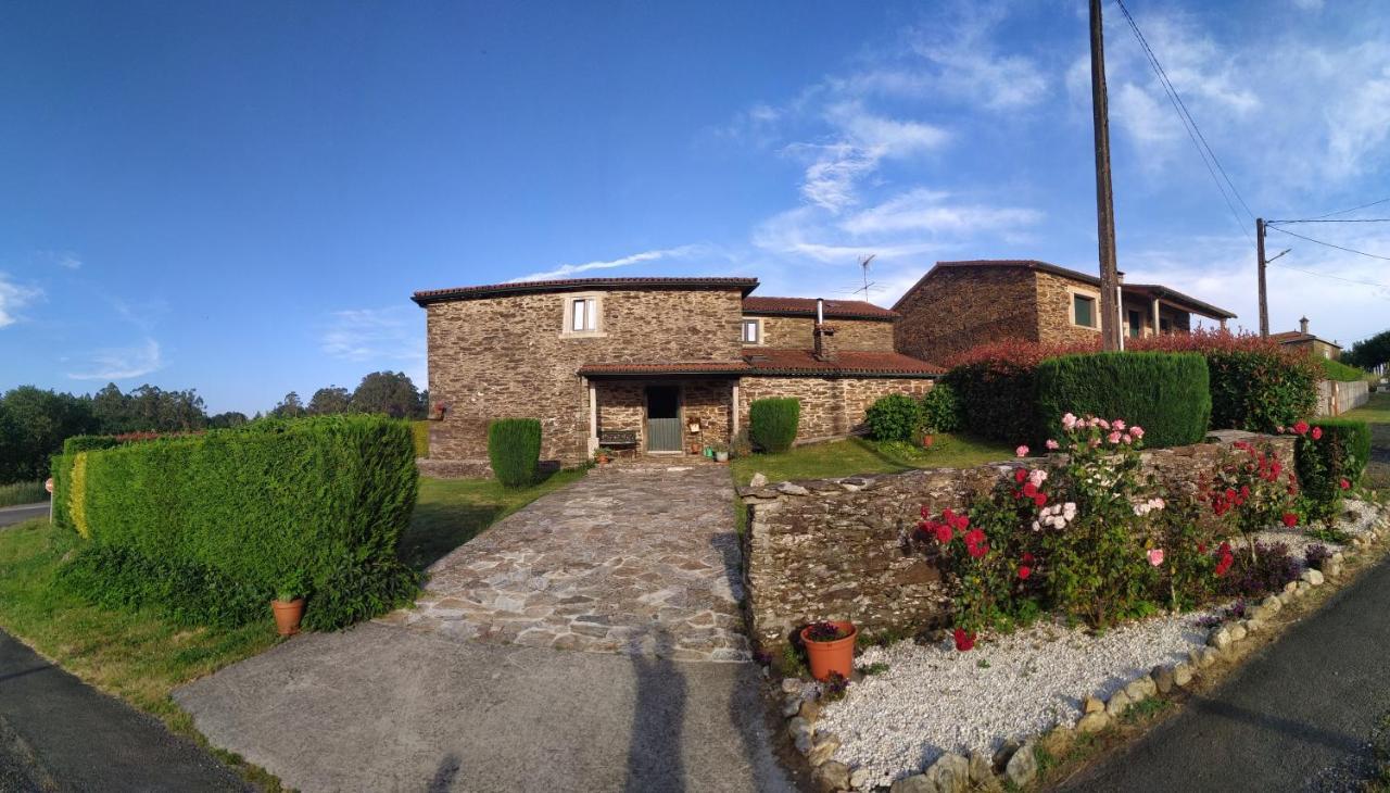 Casa O Castelo En Touro Villa Eksteriør billede