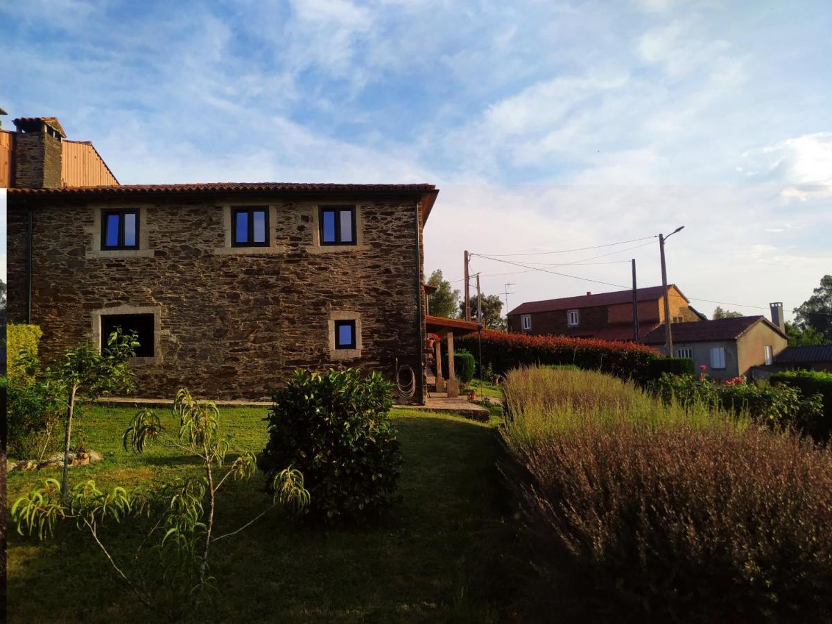 Casa O Castelo En Touro Villa Eksteriør billede