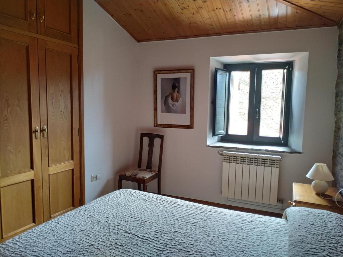 Casa O Castelo En Touro Villa Eksteriør billede